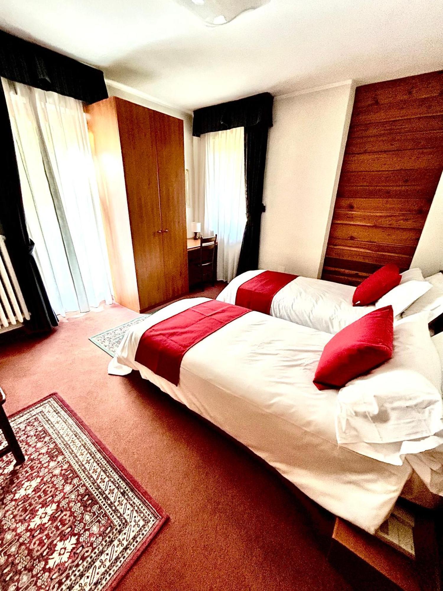 Hotel La Nigritella Bardonecchia Exterior photo
